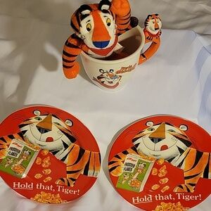 2006 Tony the Tiger "Hold that Tiger!" Plates, 8" 1997 Tiger & 2001 Mug